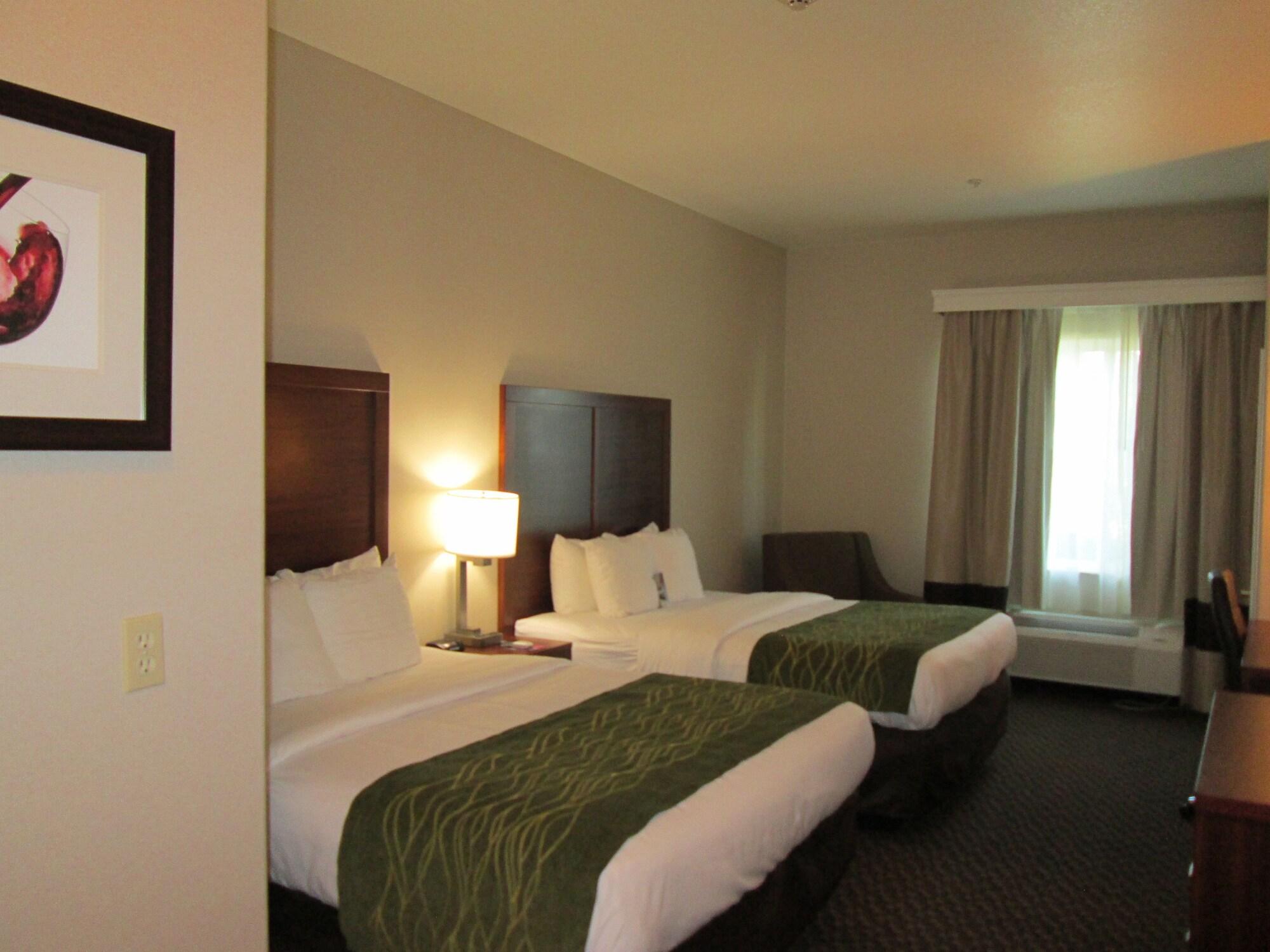 Comfort Inn & Suites Galt - Lodi North Exteriér fotografie
