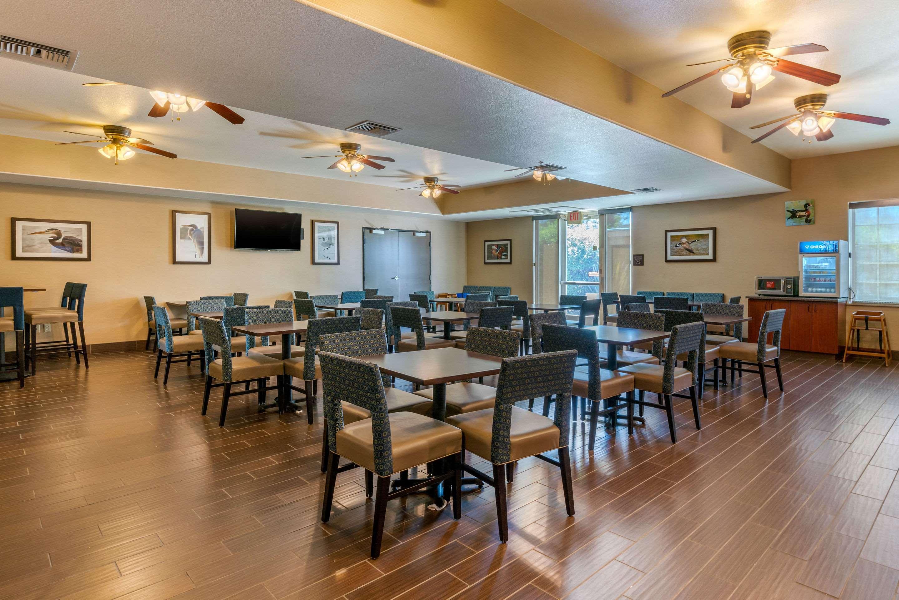 Comfort Inn & Suites Galt - Lodi North Exteriér fotografie